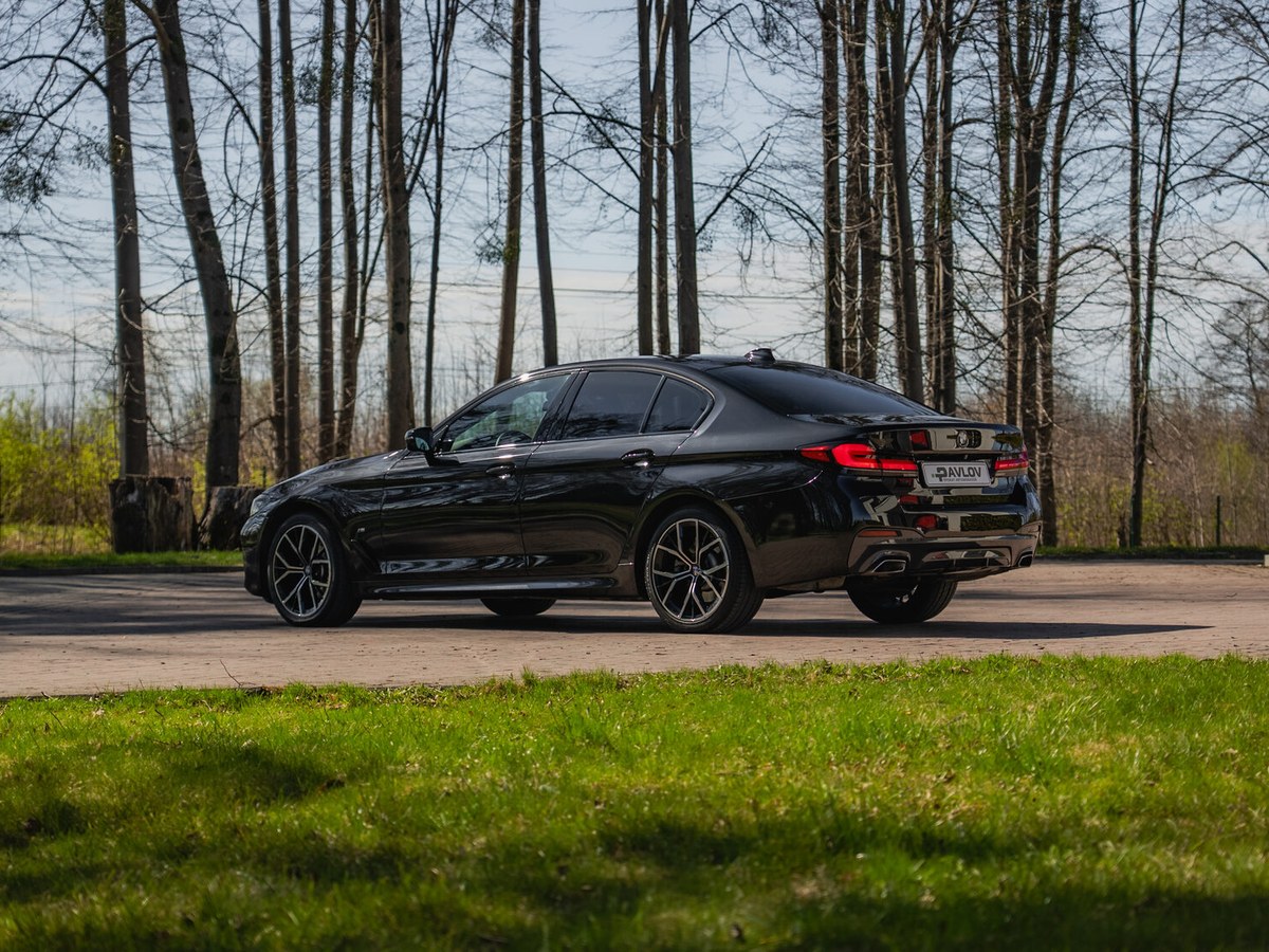 BMW 520d G30 2020 — аренда авто в Калининграде — фото 4