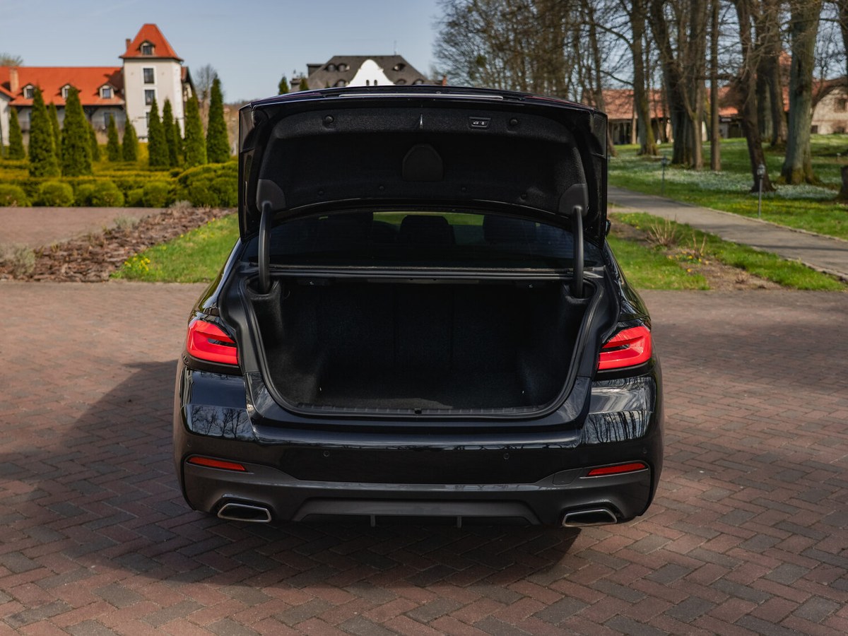 BMW 520d G30 2020 — аренда авто в Калининграде — фото 6