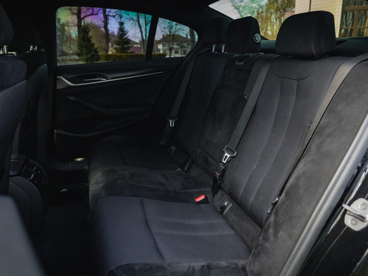 BMW 520d G30 2020 — аренда авто в Калининграде — фото 9