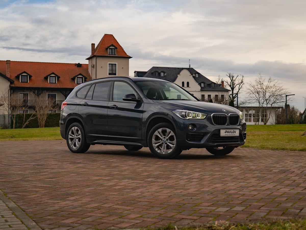 Прокат BMW X1d — аренда авто в Калининграде