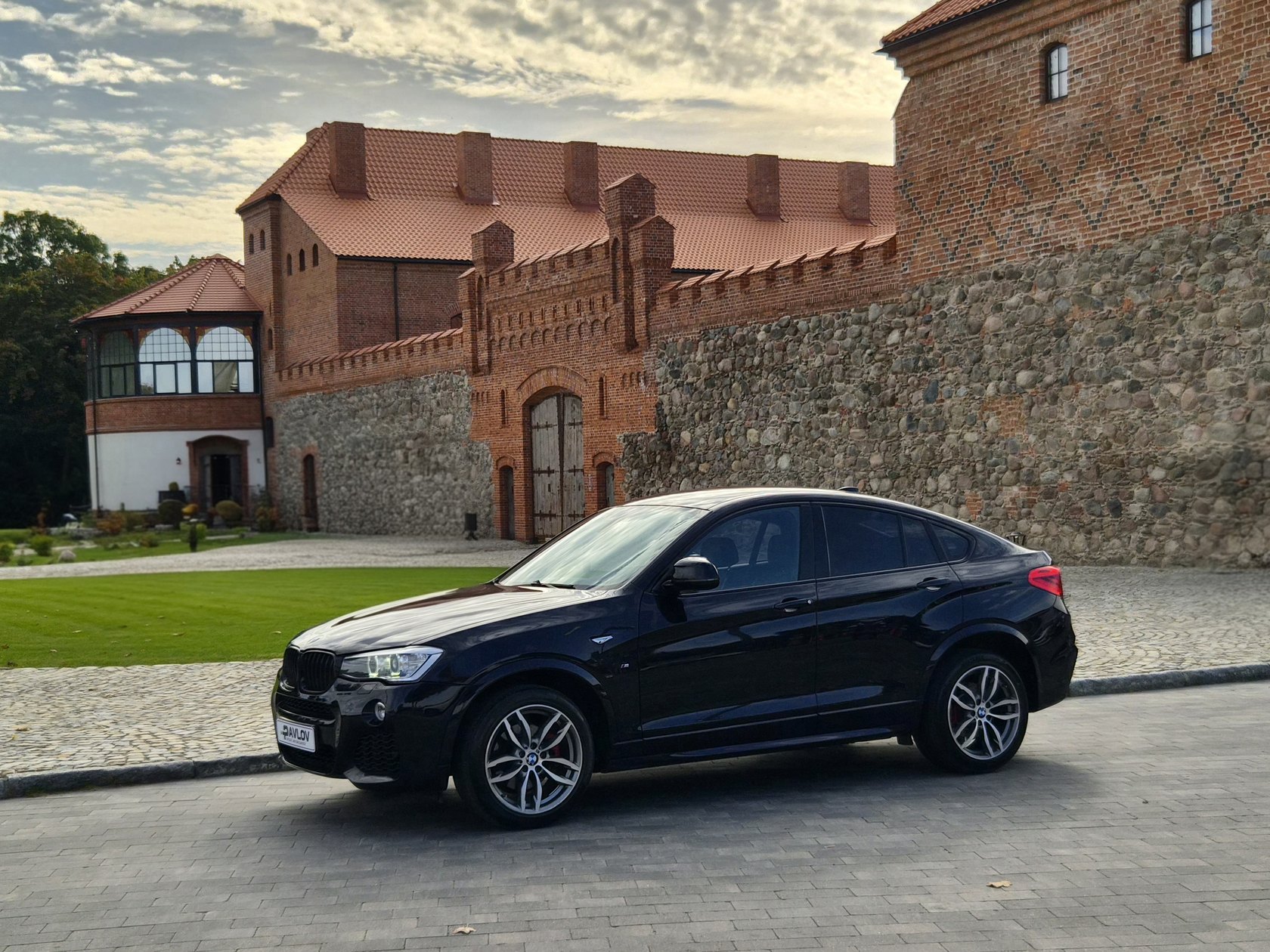 BMW X4 2018 — аренда авто в Калининграде — фото 2