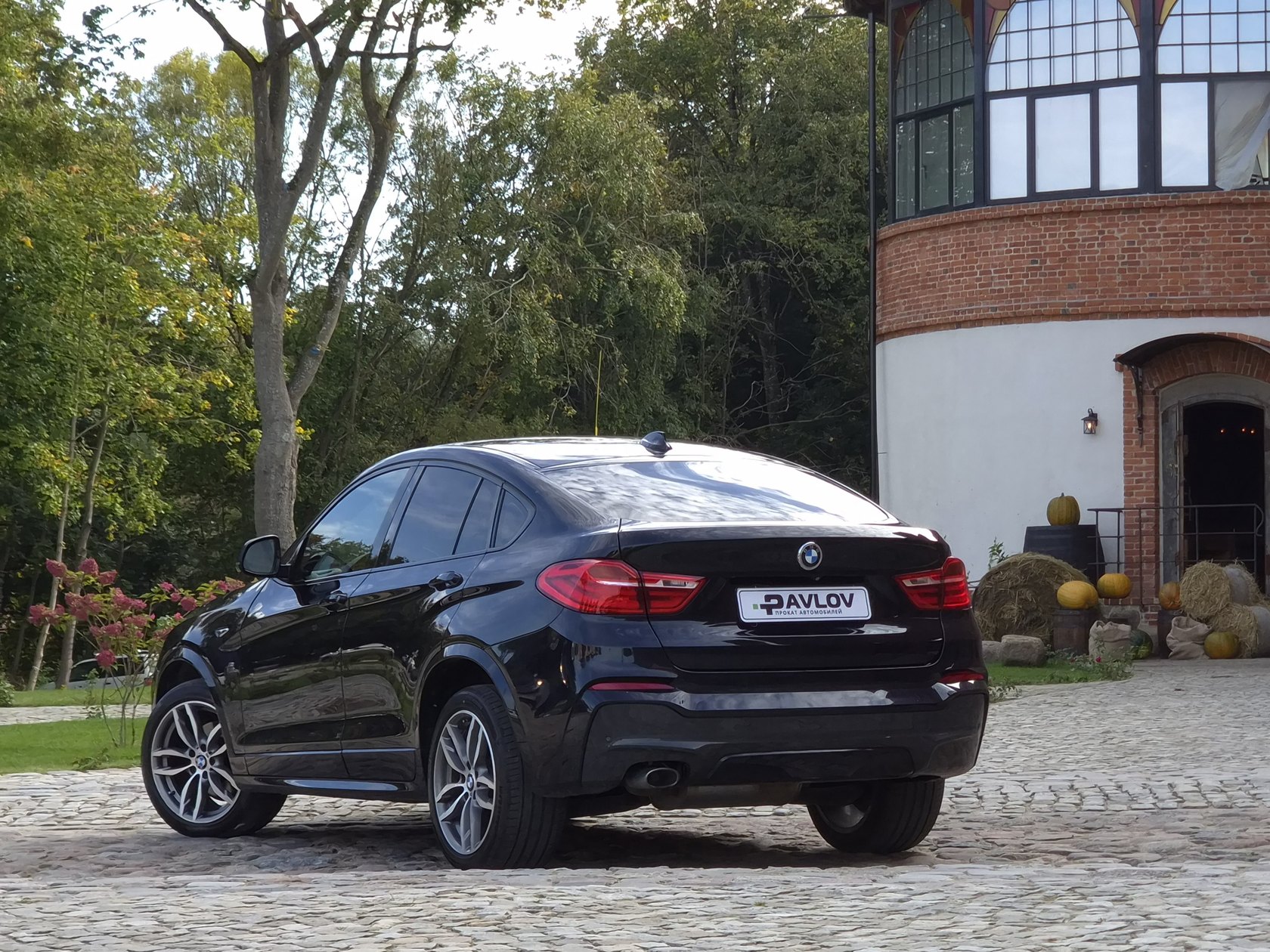 BMW X4 2018 — аренда авто в Калининграде — фото 13