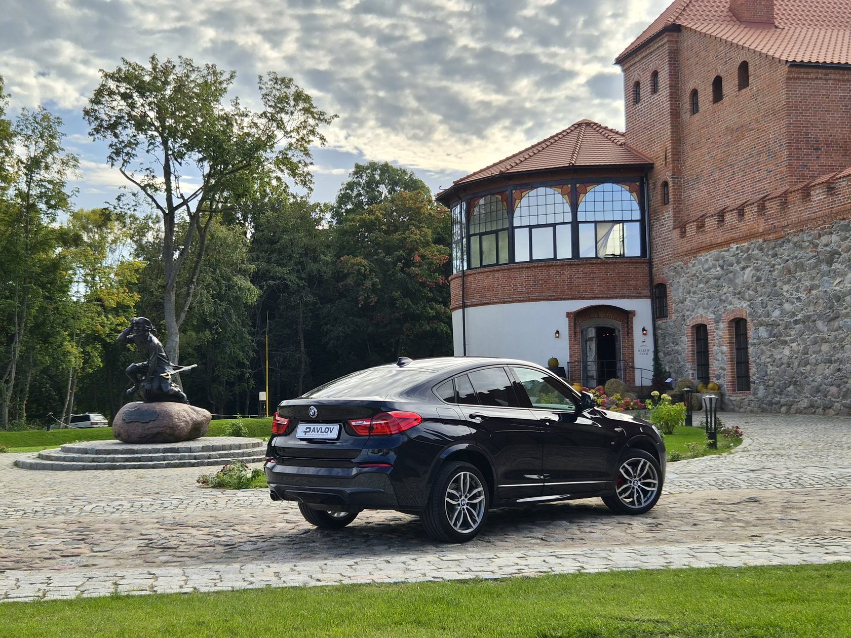 BMW X4 2018 — аренда авто в Калининграде — фото 3