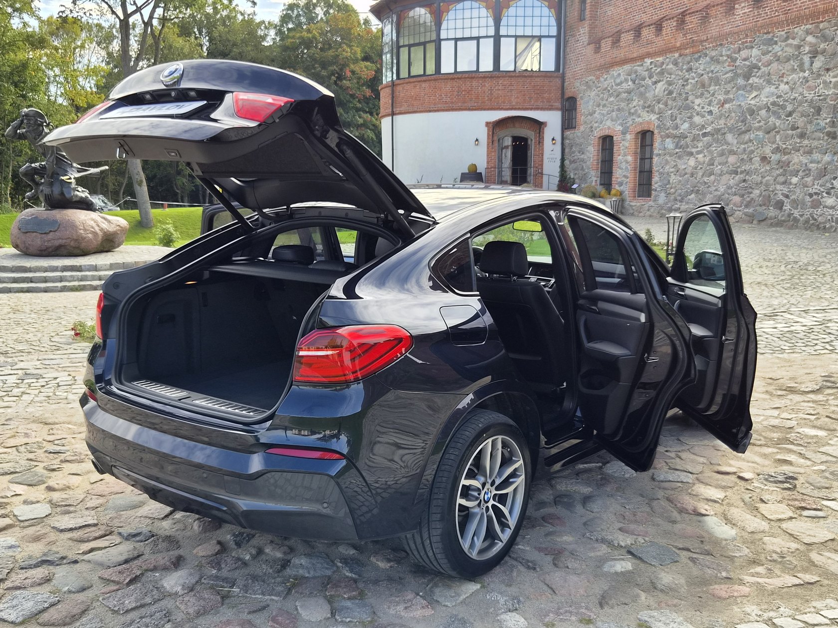 BMW X4 2018 — аренда авто в Калининграде — фото 5