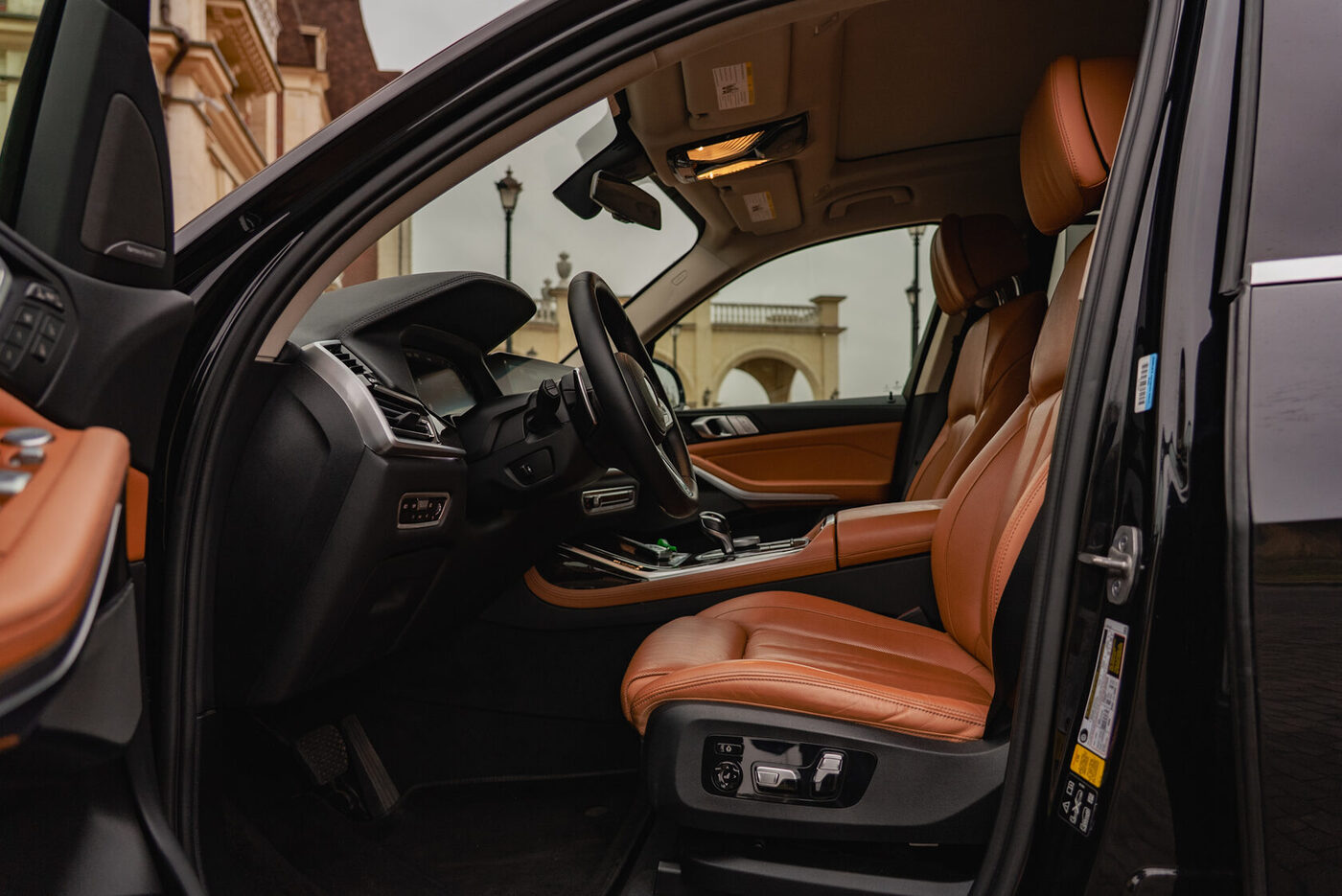 BMW X7 2021 — аренда авто в Калининграде — фото 13