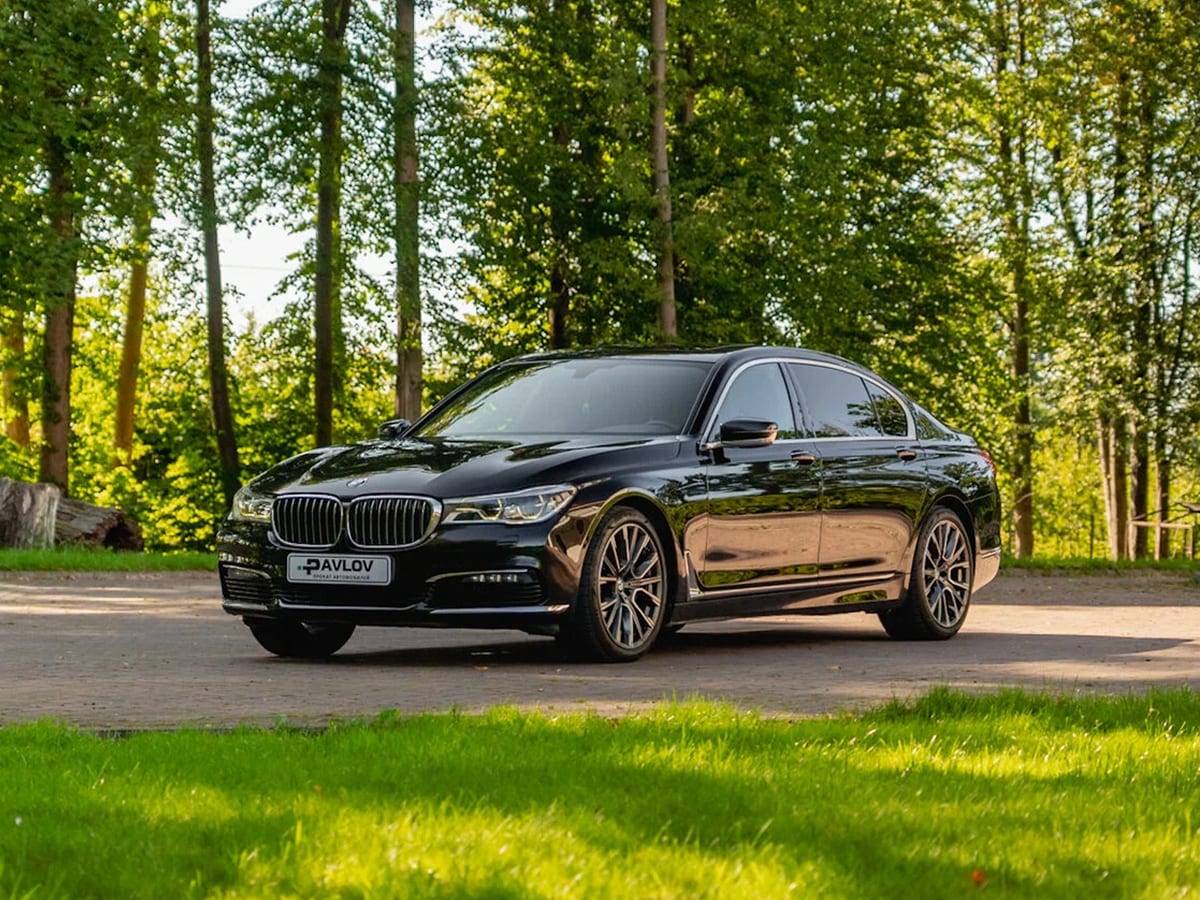 Прокат BMW 7 — аренда авто в Калининграде