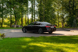 Прокат BMW 7 — аренда авто в Калининграде — фото 9