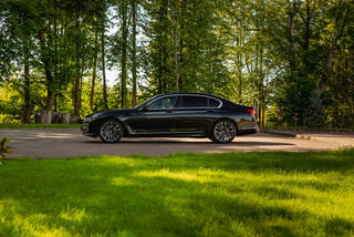 Прокат BMW 7 — аренда авто в Калининграде — фото 8
