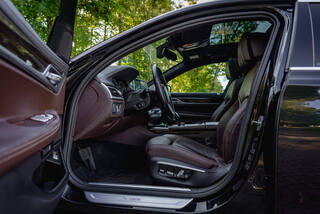 Прокат BMW 7 — аренда авто в Калининграде — фото 17