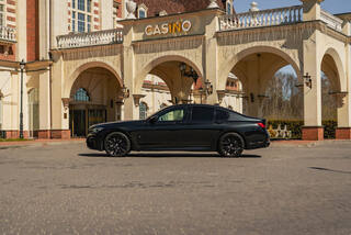Прокат BMW 730d — аренда авто в Калининграде — фото 7
