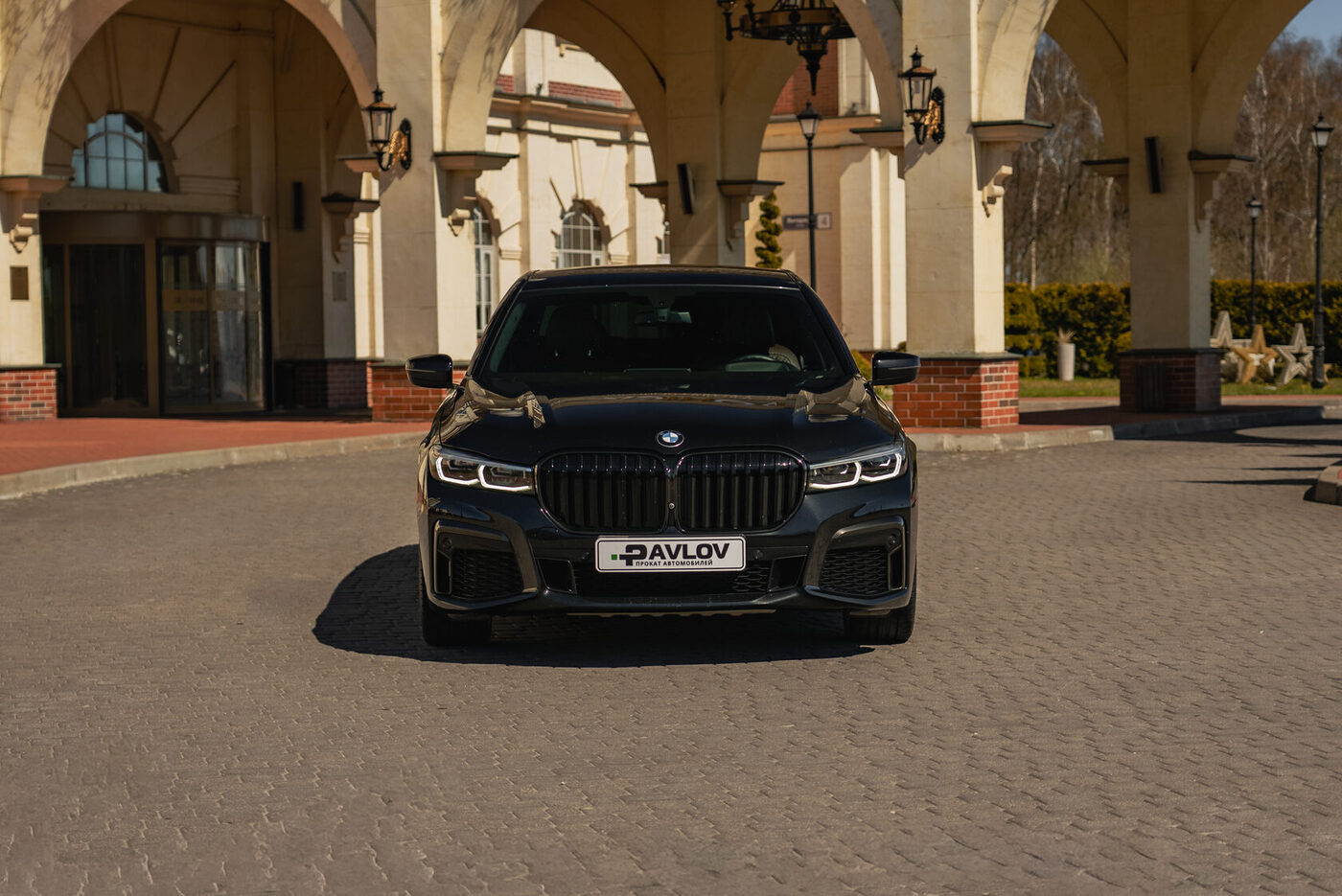 BMW 730d 2019 — аренда авто в Калининграде — фото 3