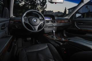 Прокат BMW 3 E90 Black — аренда авто в Калининграде — фото 9