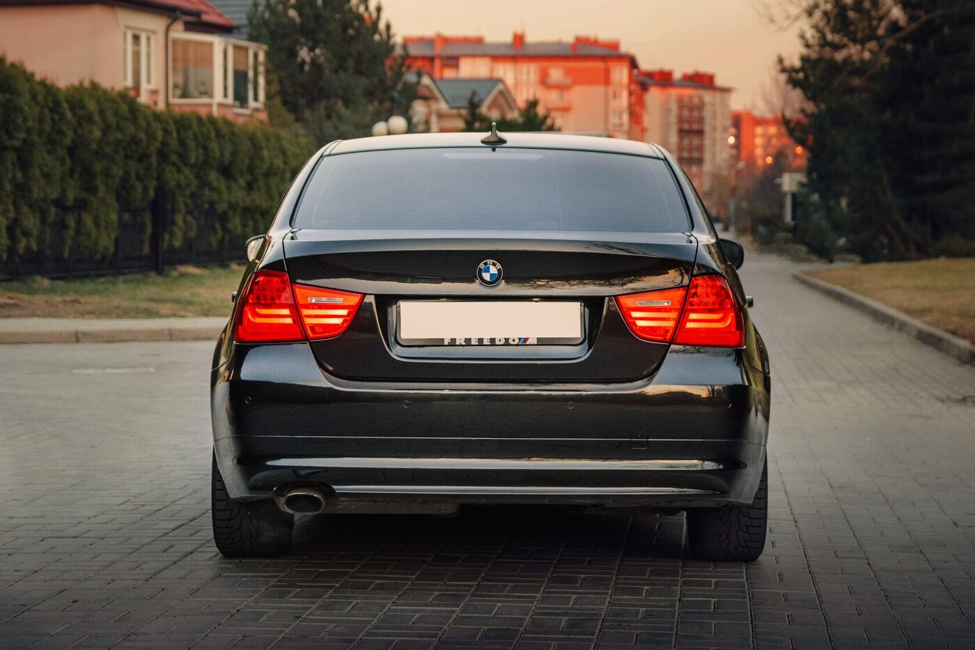 BMW 3 E90 2012 — аренда авто в Калининграде — фото 5