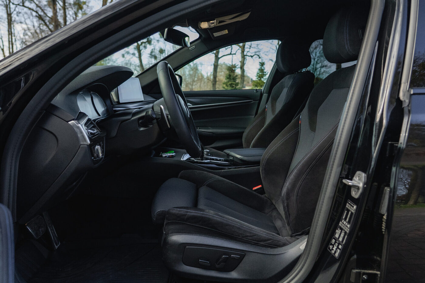 BMW 520D XDRIVE G30 2018 — аренда авто в Калининграде — фото 18