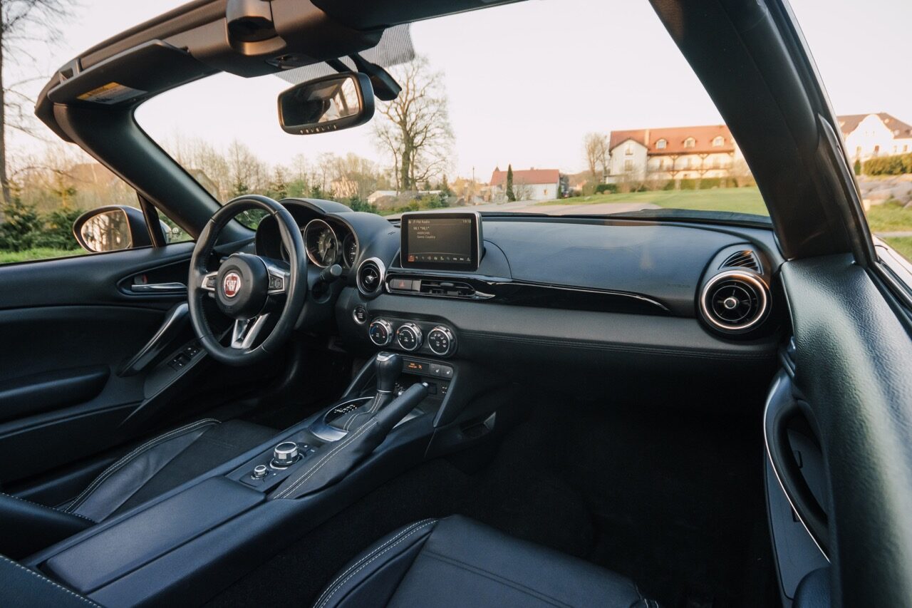 Fiat 124 Spider cabrio 2017 — аренда авто в Калининграде — фото 13