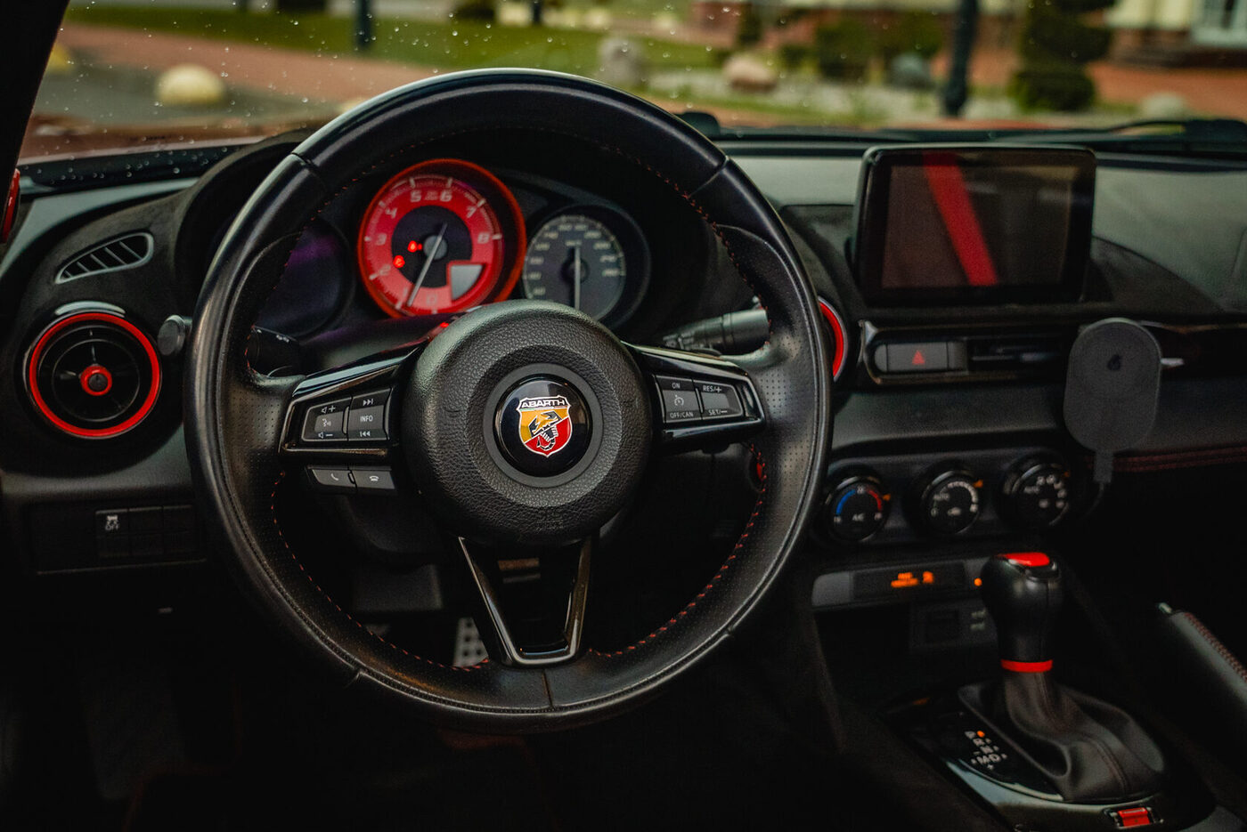 Fiat 124 Abarth cabrio 2016 — аренда авто в Калининграде — фото 20