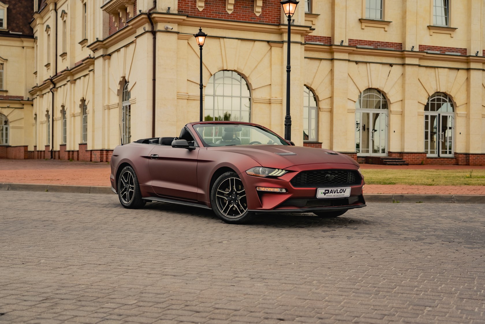 Ford Mustang cabrio 2018 — аренда авто в Калининграде — фото 3