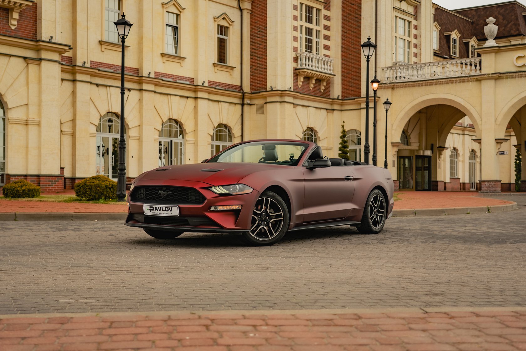 Ford Mustang cabrio 2018 — аренда авто в Калининграде — фото 4