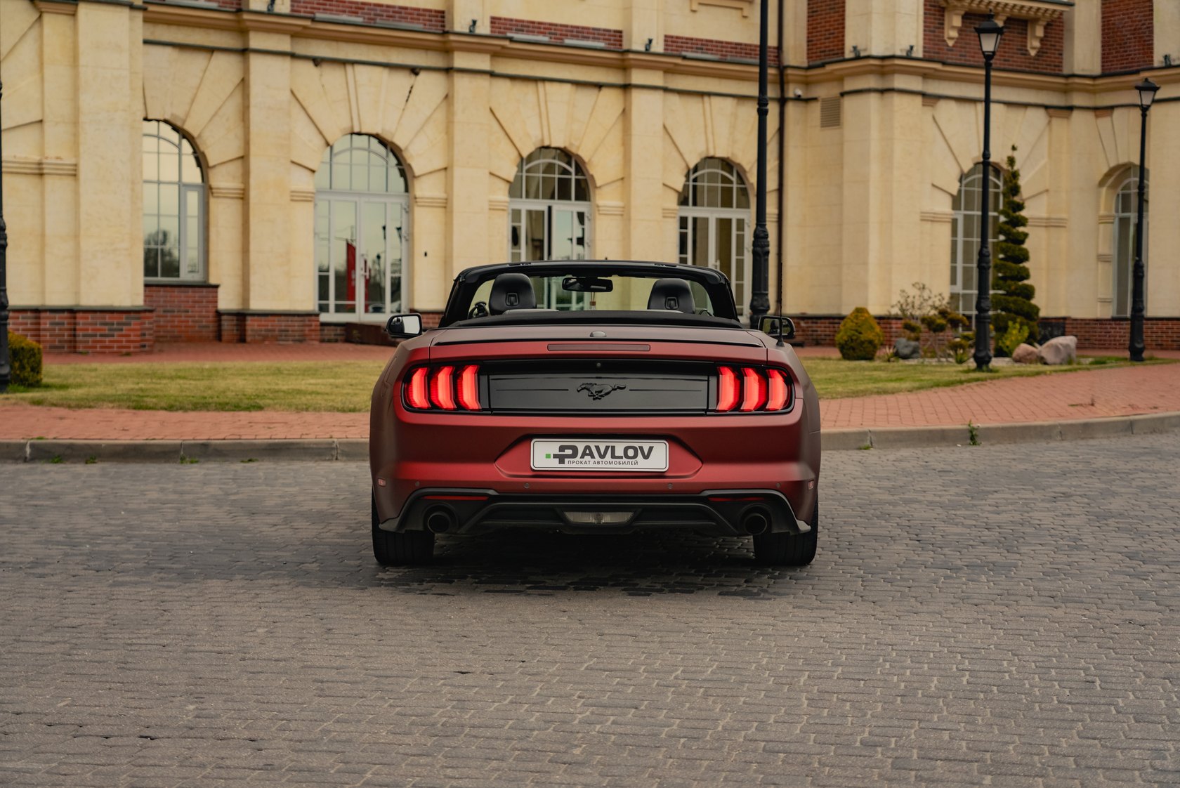 Ford Mustang cabrio 2018 — аренда авто в Калининграде — фото 6