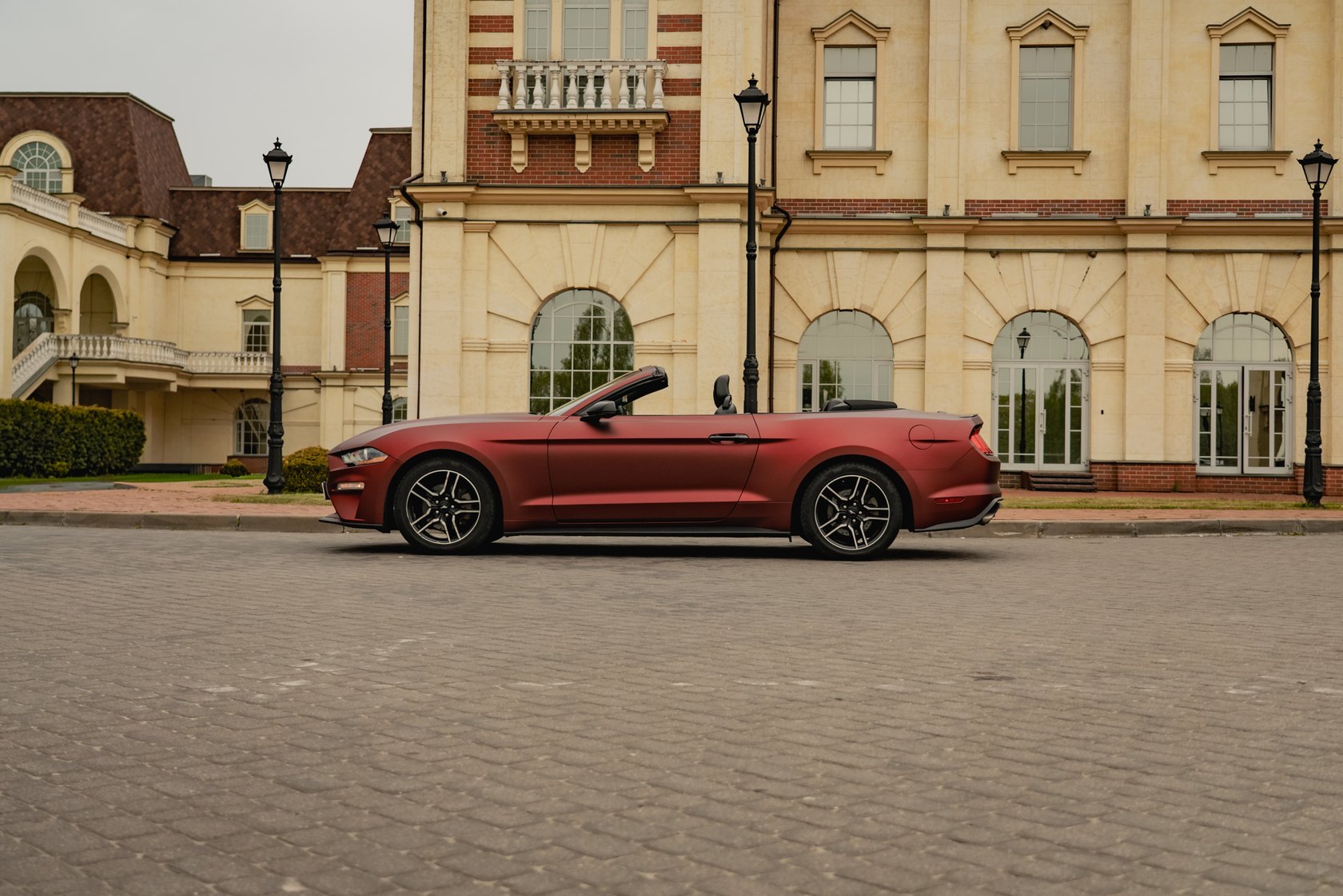 Ford Mustang cabrio 2018 — аренда авто в Калининграде — фото 7