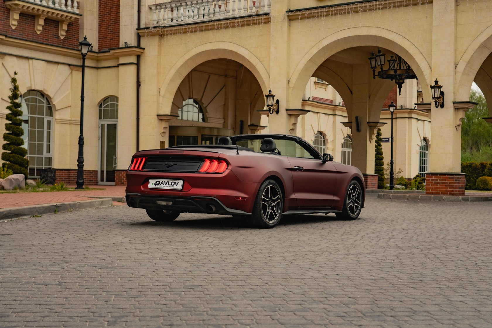 Ford Mustang cabrio 2018 — аренда авто в Калининграде — фото 8