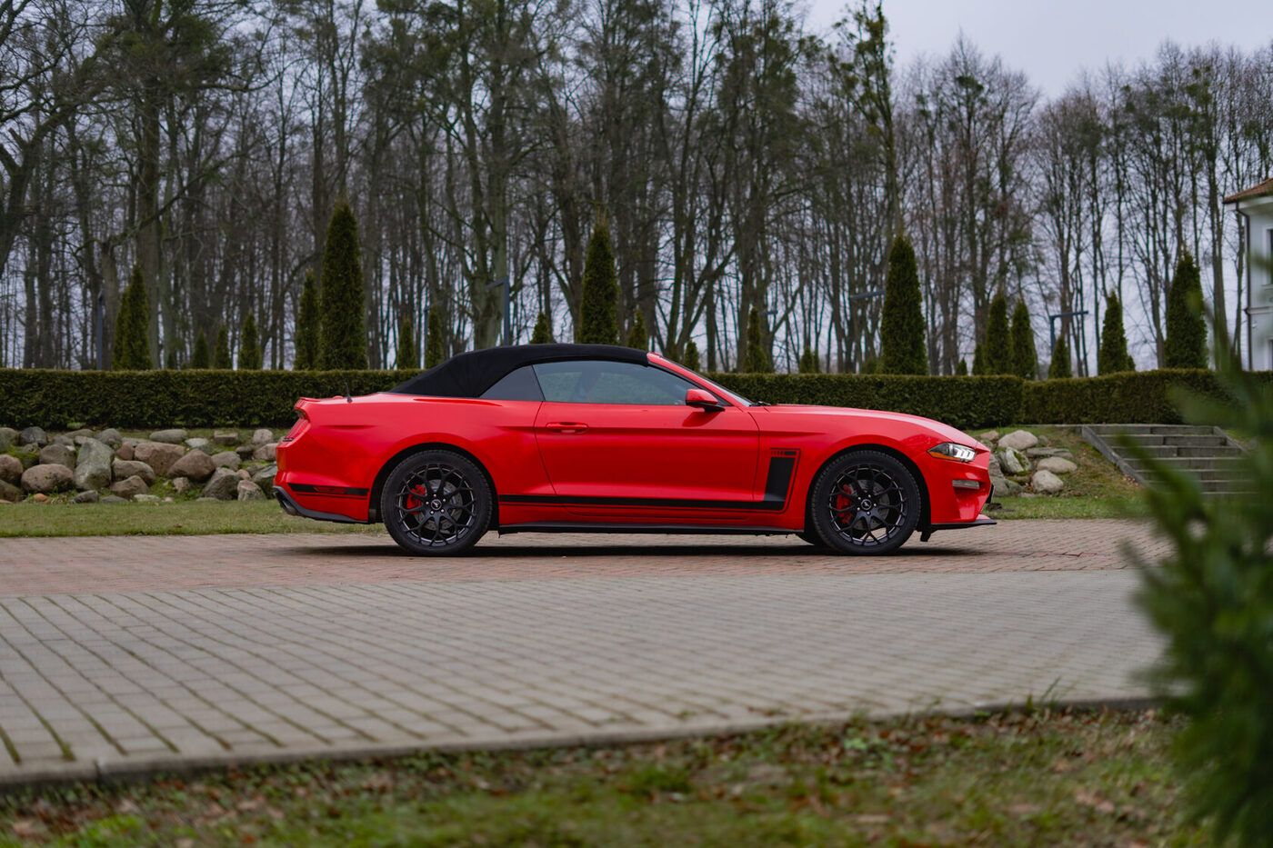 Ford Mustang cabrio 2019 — аренда авто в Калининграде — фото 8