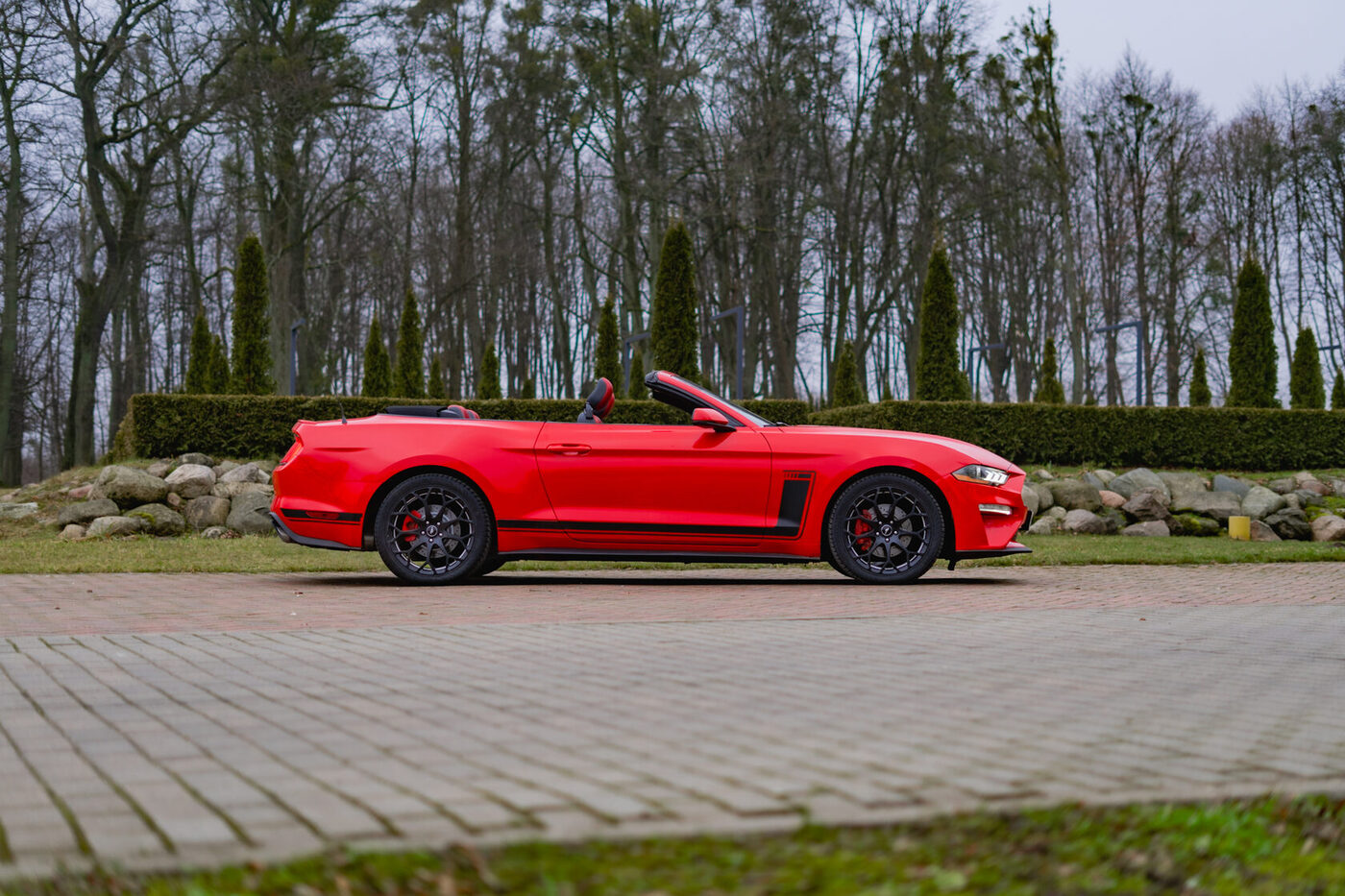 Ford Mustang cabrio 2019 — аренда авто в Калининграде — фото 24