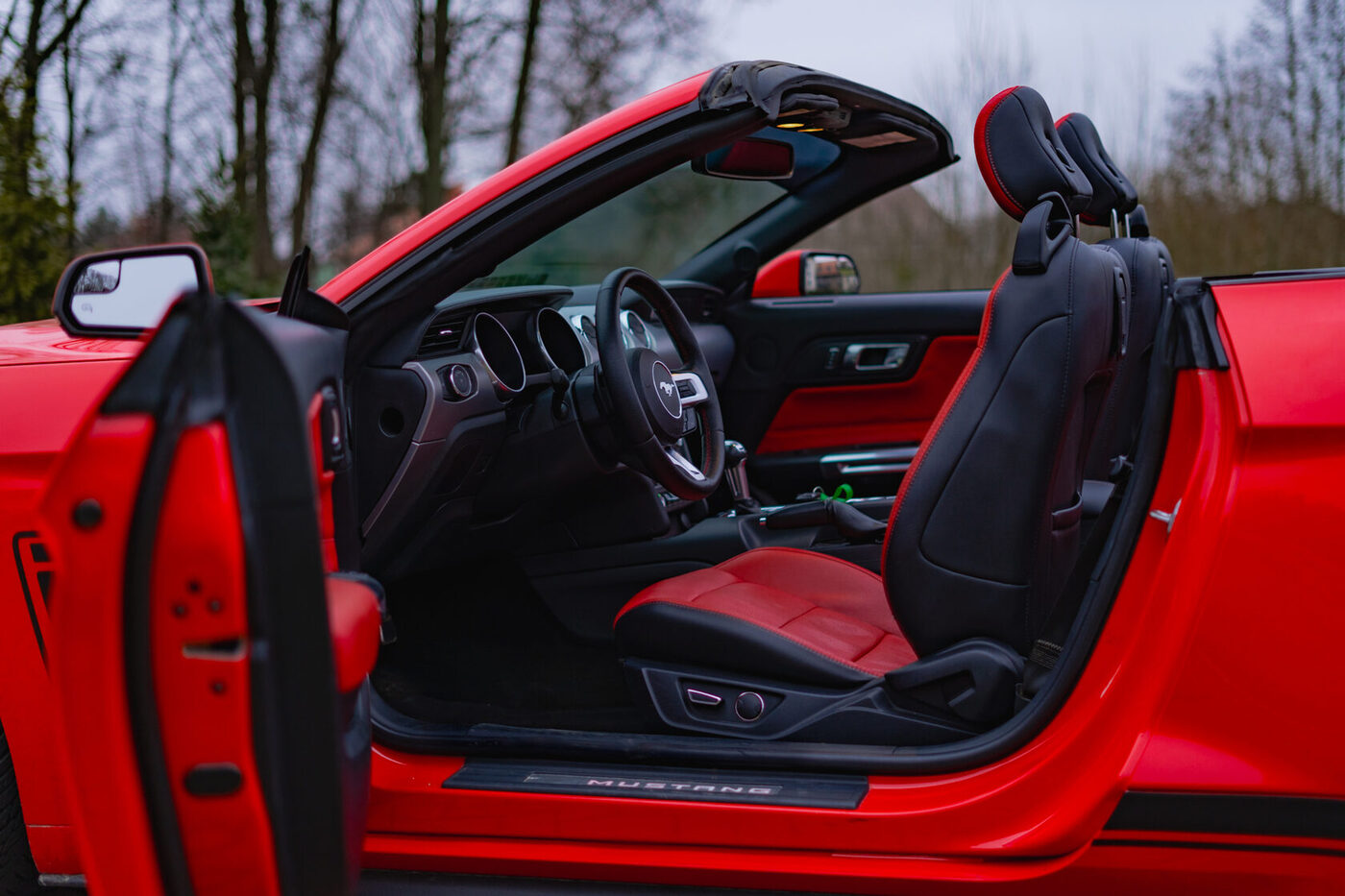 Ford Mustang cabrio 2019 — аренда авто в Калининграде — фото 21