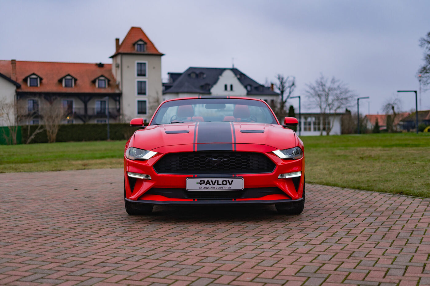Ford Mustang cabrio 2019 — аренда авто в Калининграде — фото 2