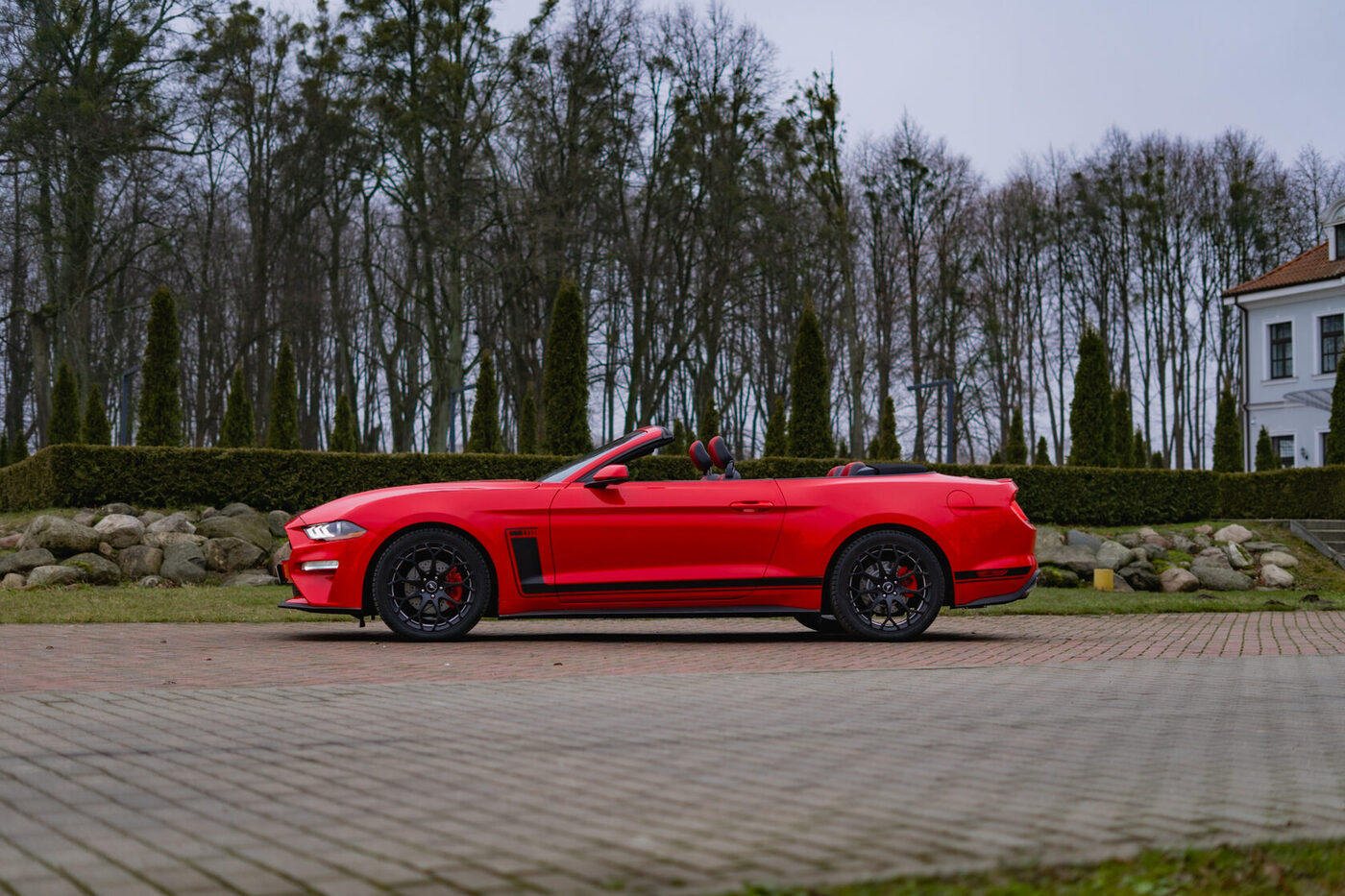 Ford Mustang cabrio 2019 — аренда авто в Калининграде — фото 14