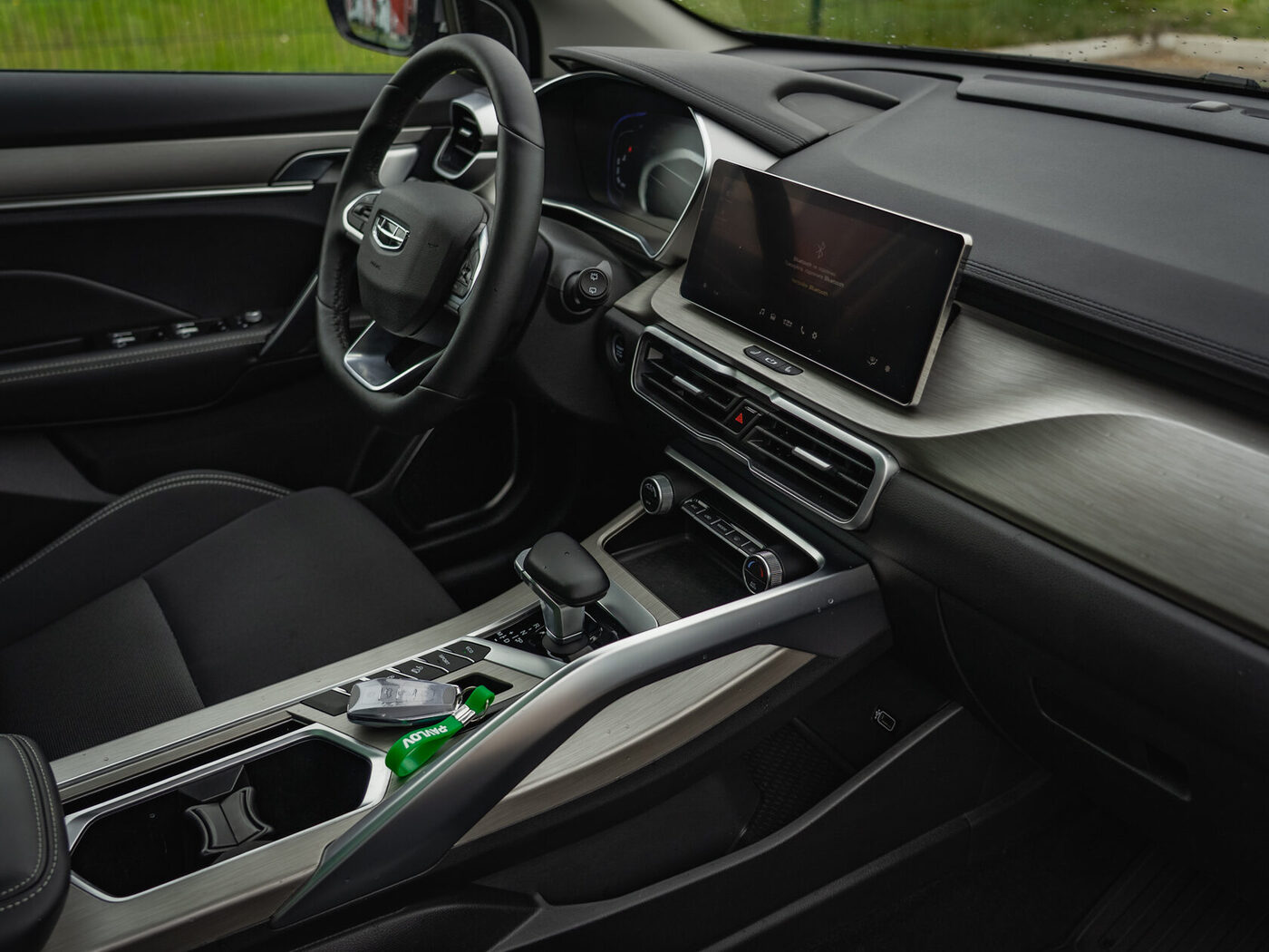 Geely Coolray 2023 — аренда авто в Калининграде — фото 14