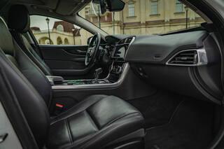 Прокат Jaguar XE — аренда авто в Калининграде — фото 14