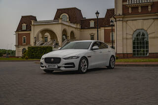 Прокат Jaguar XE — аренда авто в Калининграде — фото 2