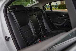 Прокат Jaguar XE — аренда авто в Калининграде — фото 13