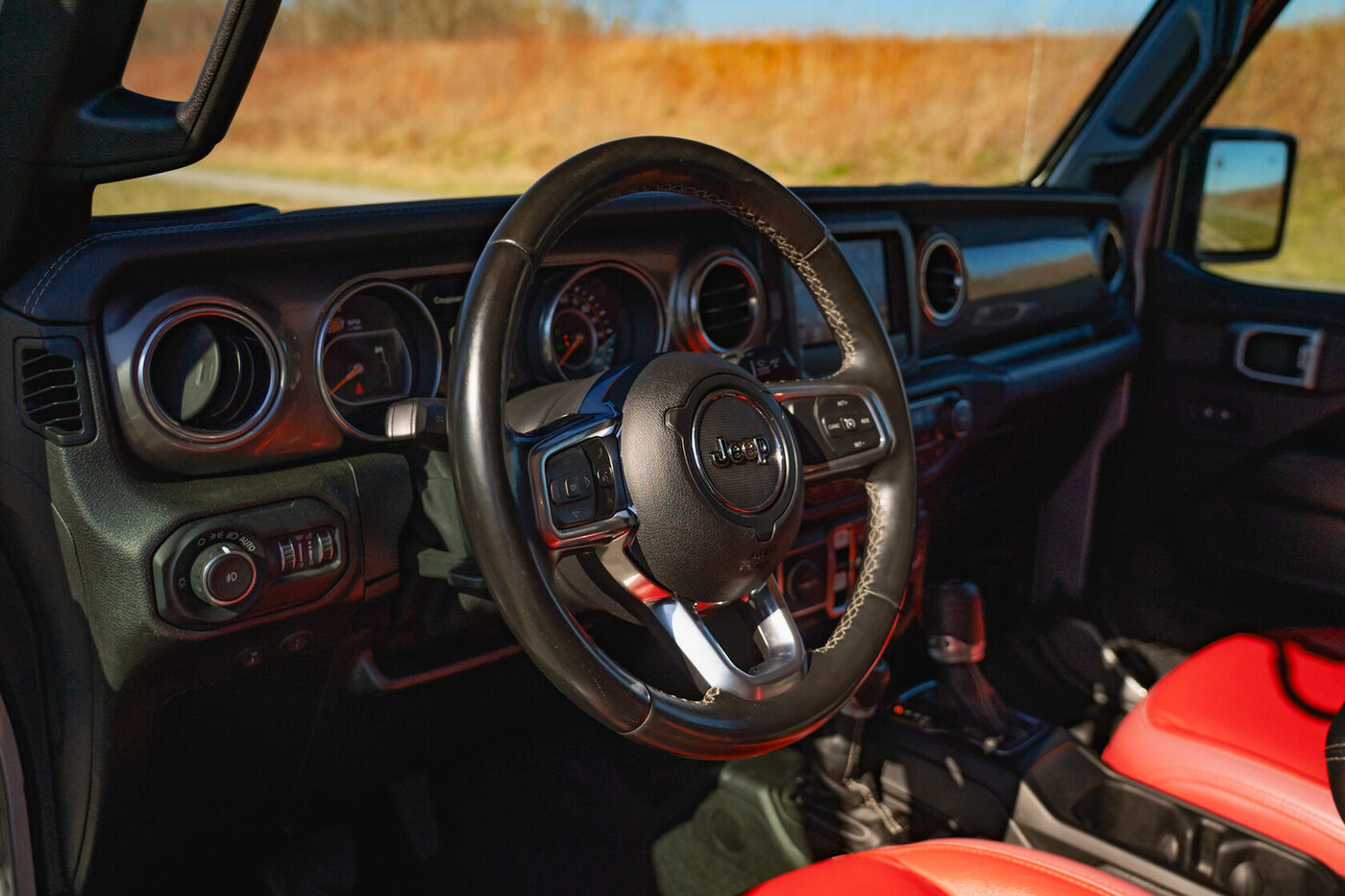 Jeep Wrangler cabrio 2019 — аренда авто в Калининграде — фото 10