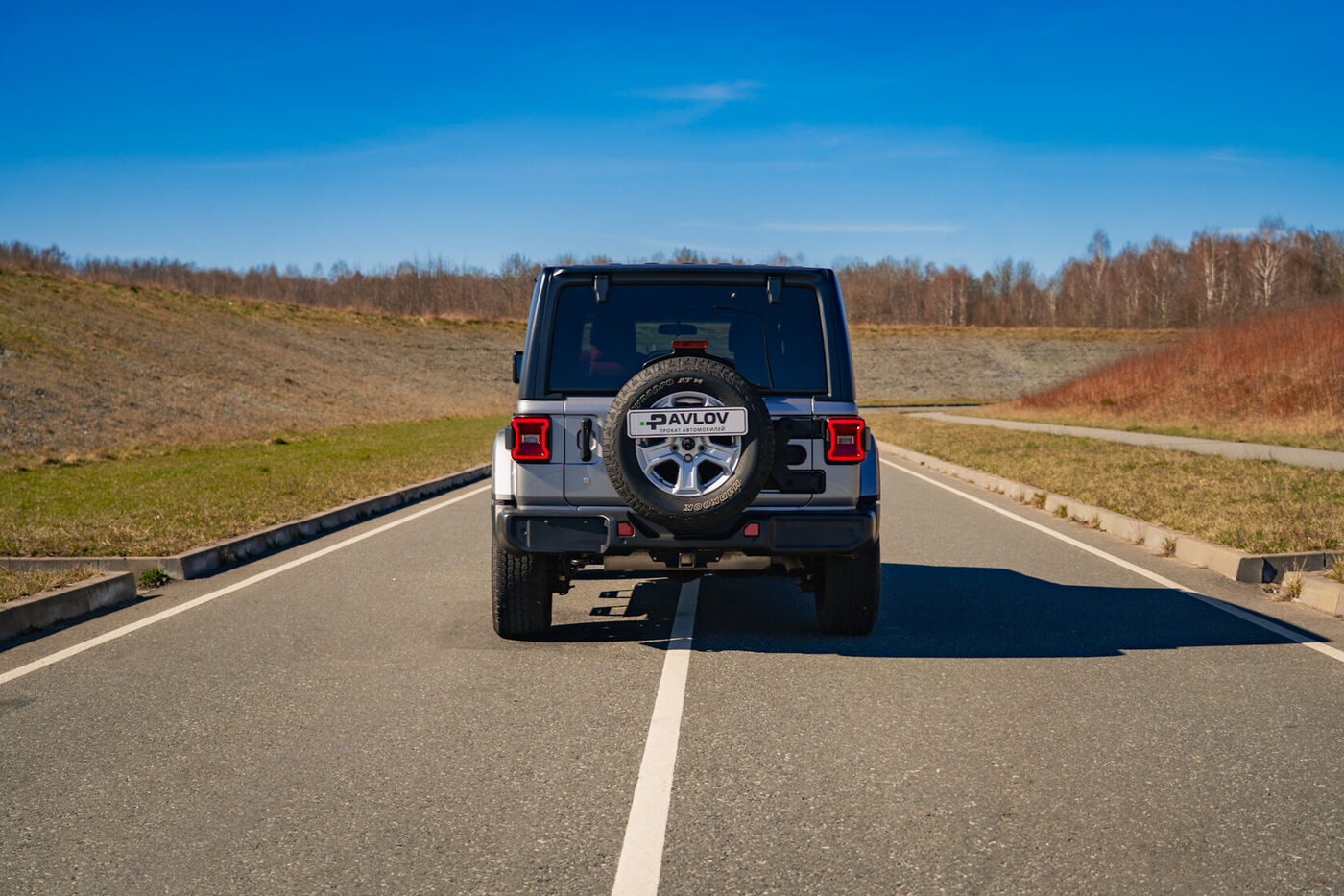 Jeep Wrangler cabrio 2019 — аренда авто в Калининграде — фото 5