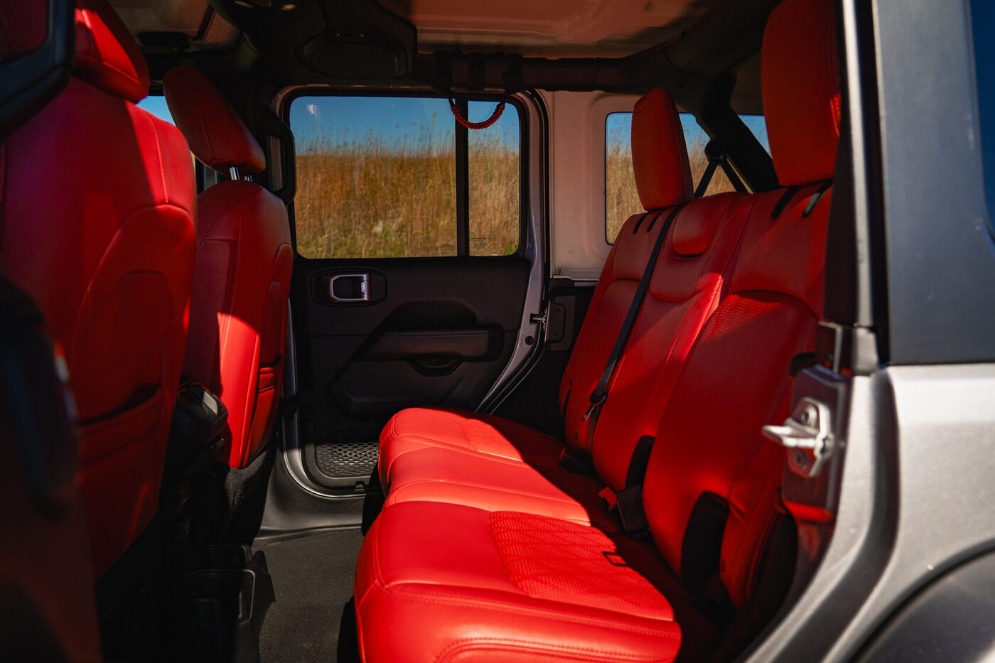 Jeep Wrangler cabrio 2019 — аренда авто в Калининграде — фото 11