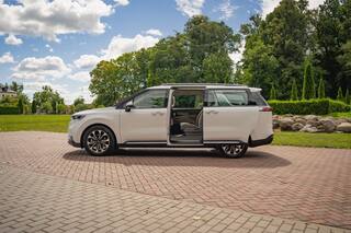 Прокат Kia Carnival — аренда авто в Калининграде — фото 10