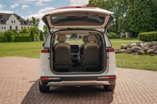 Прокат Kia Carnival — аренда авто в Калининграде — фото 11