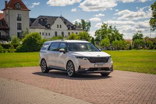 Прокат Kia Carnival — аренда авто в Калининграде — фото 4