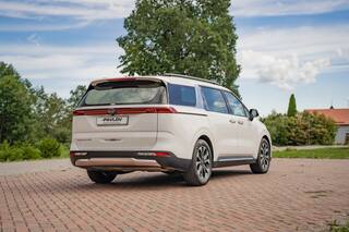 Прокат Kia Carnival — аренда авто в Калининграде — фото 9
