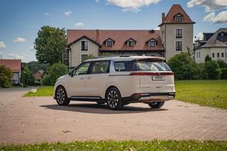 Прокат Kia Carnival — аренда авто в Калининграде — фото 7