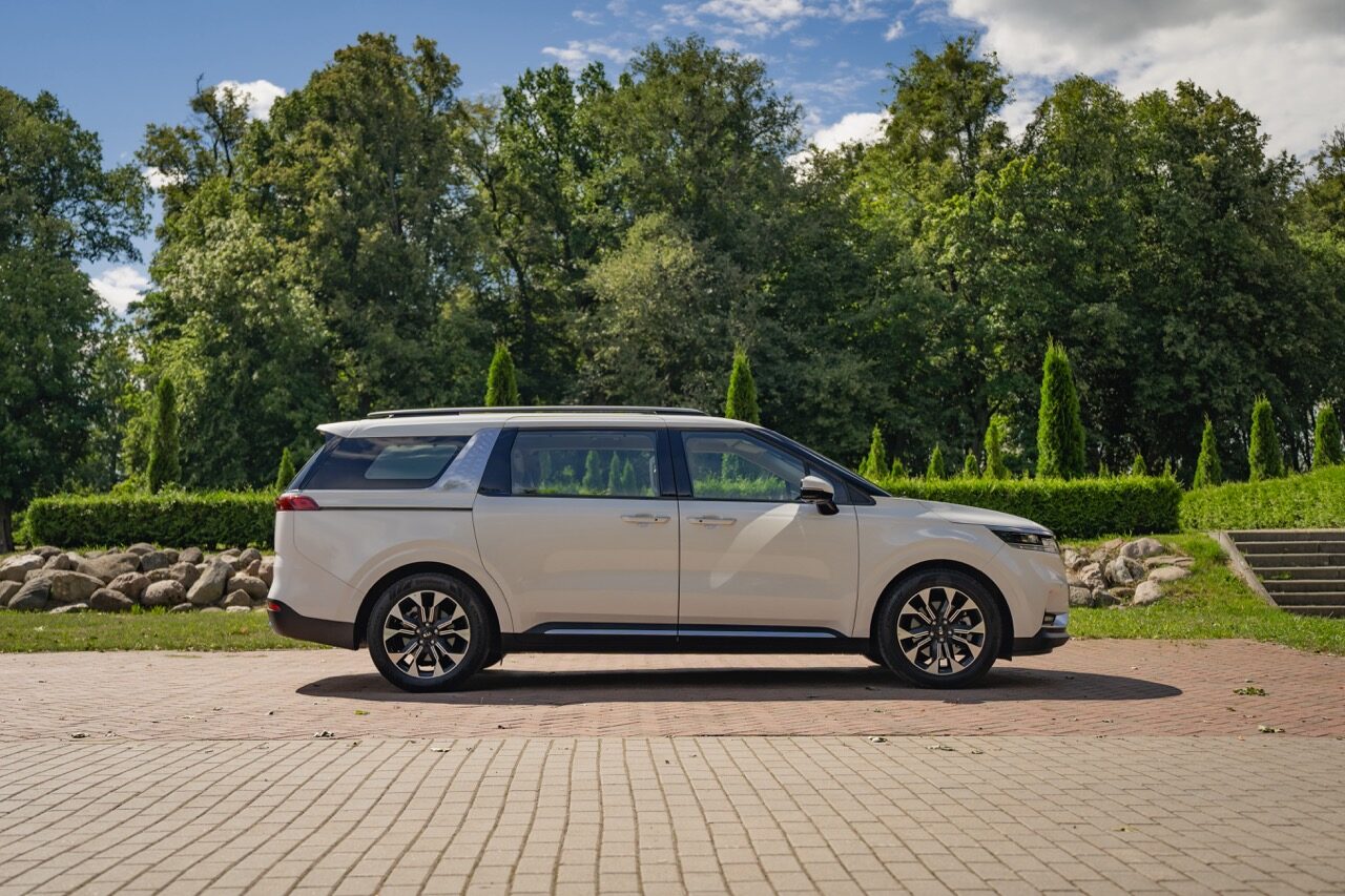 Kia Carnival 2020 — аренда авто в Калининграде — фото 5