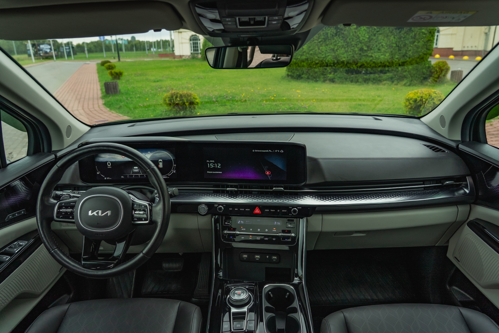 Прокат Kia Carnival (чёрный, 2021) — аренда авто в Калининграде — фото 28