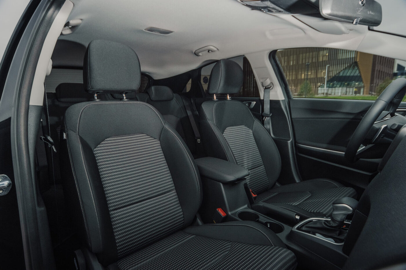 Kia Ceed 2022 — аренда авто в Калининграде — фото 18