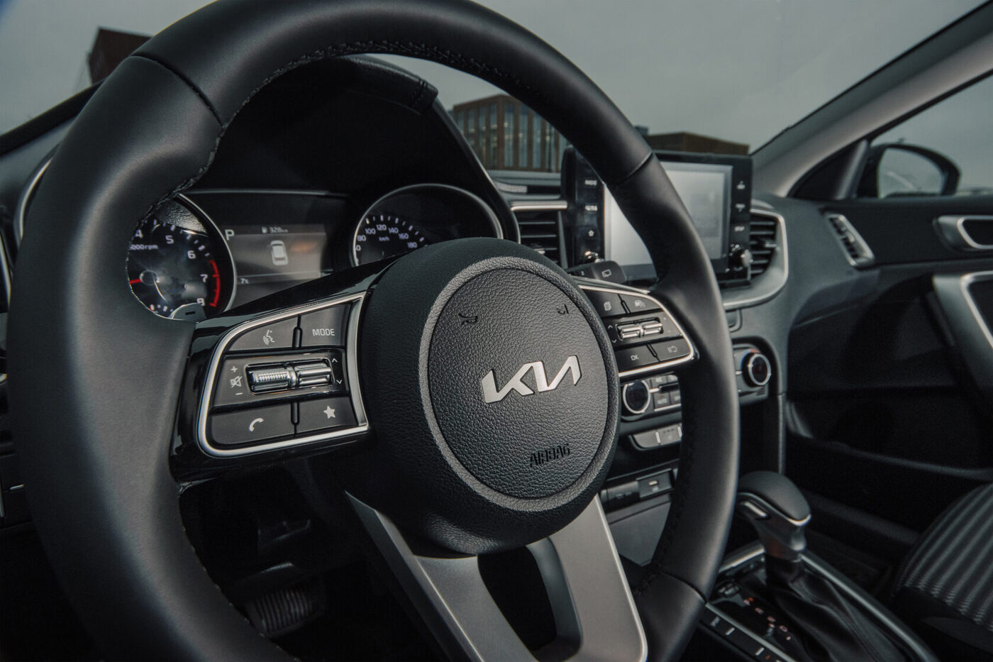 Kia Ceed 2022 — аренда авто в Калининграде — фото 12