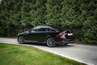 Прокат Lexus IS 200 — аренда авто в Калининграде — фото 6