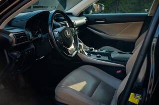 Прокат Lexus IS 200 — аренда авто в Калининграде — фото 15