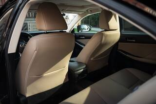 Прокат Lexus IS 200 — аренда авто в Калининграде — фото 13