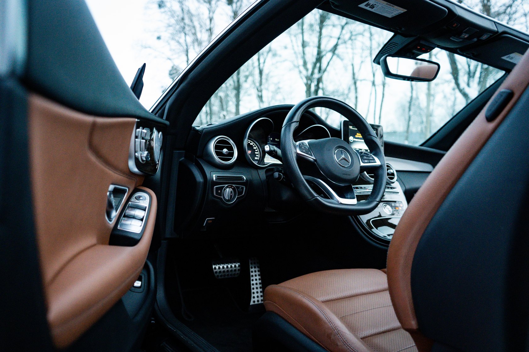 Mercedes-Benz C300 cabrio 2018 — аренда авто в Калининграде — фото 3